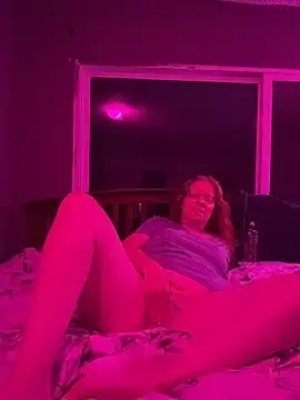 Stripchat Adult Webcam of Lenaravenswood