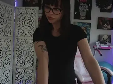Stripchat Watch Live Sex Cams of makiyahbelle