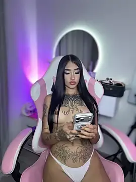 Stripchat Live Porn of Babyygirl__