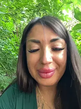 Stripchat Live Sex Cam of RuslanaXX
