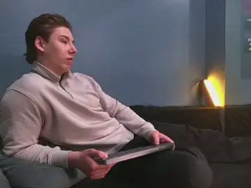Stripchat Watch Live Sex Cams of Massimo_Voss