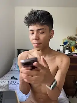 Stripchat Adult Video Chat of MaxiWildd