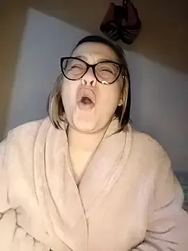 Stripchat Sex Cam of lualviz