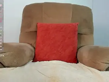 Stripchat Live Sex of selfsuckqueen_
