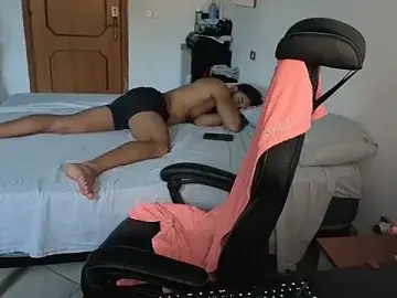 Stripchat Free Porn Cam of Al3xox02