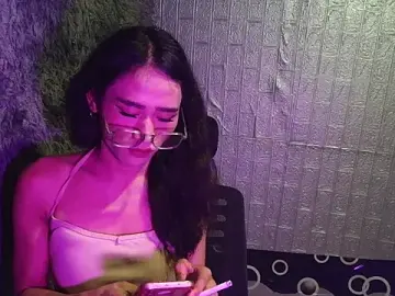 Stripchat Live Sex Cam of Fvckn_Mdlyn