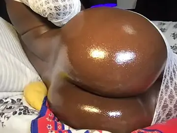 Stripchat Watch Live Sex Cams of choco_petite