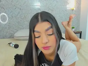 Stripchat Free Live Porn of Antonella_west