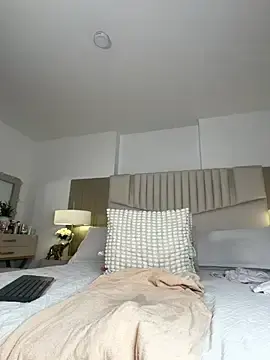 Stripchat Free Porn Cam of _laura_02
