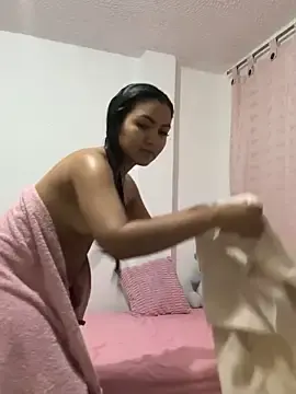 Stripchat Private Sex Chat of Emi_latingirl