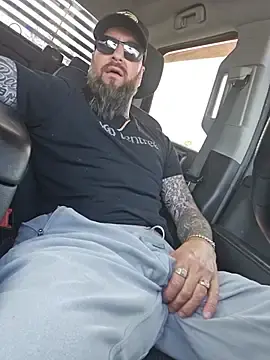 Stripchat Adult Webcam of Beardedtattood