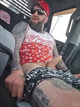 Stripchat Sex Chat of Beardedtattood