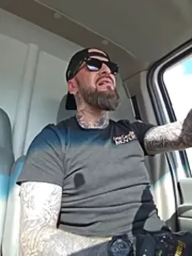Stripchat Sex Chat of Beardedtattood