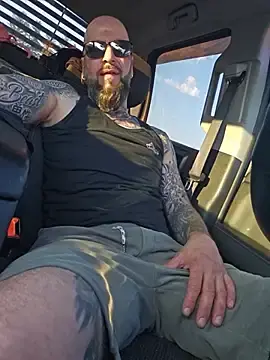 Stripchat Watch Live Sex Cams of Beardedtattood