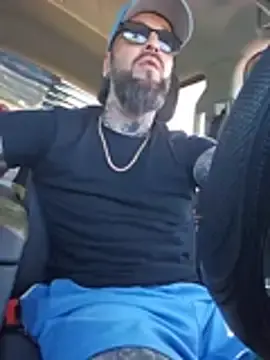 Stripchat Free Live Porn of Beardedtattood