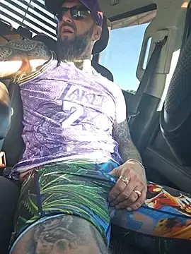 Stripchat Watch Live Sex Cams of Beardedtattood