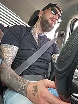 Stripchat Adult Webcam of Beardedtattood