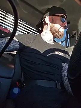 Stripchat Best live sex cam show of Beardedtattood