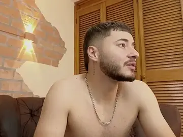 Stripchat Adult Video Chat of Brandon_01
