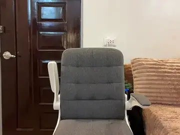 Stripchat Free Porn Cam of Your_sweetnaughty143