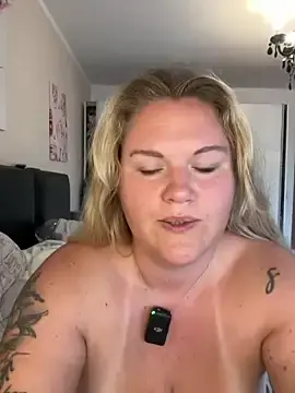 Stripchat Live Sex Cam of Jolina_Juice