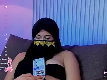 Stripchat Free Porn Cam of Layla_amirah
