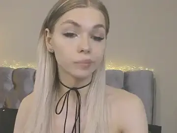Stripchat Adult Webcam of Blondy_Fina