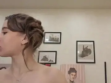 Stripchat Live Porn of dolly_ll
