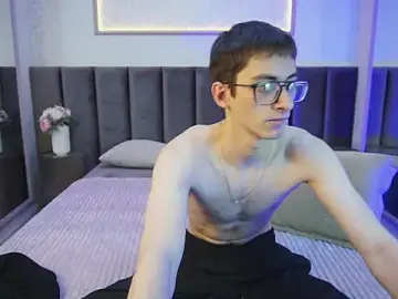 Stripchat Live Porn of RonBevs