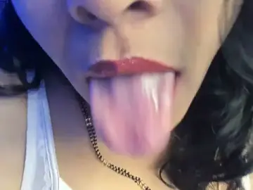 Stripchat Watch Live Sex Cams of tarivishu11