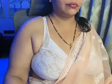 Stripchat Free Live Porn of tarivishu11