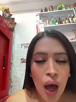 Stripchat Live Sex Cam of Sara_fun