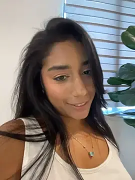 Stripchat Sex Cam of SaryJonex