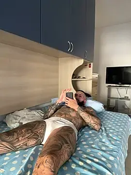 Stripchat Free Live Porn of Gioeltoro89