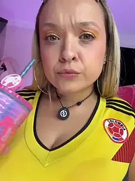 Stripchat Watch Live Sex Cams of SaraAvila
