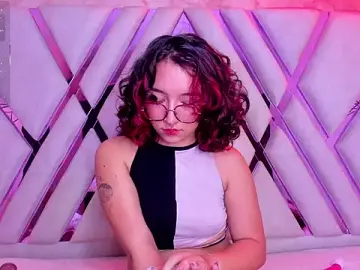 Stripchat Live Sex Cam of Kanela_miller_