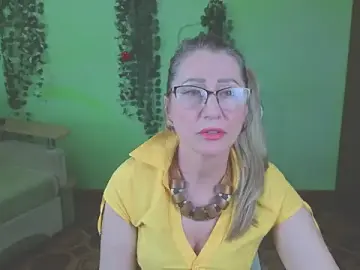 Stripchat Free Porn Cam of Habibi_Honeyy