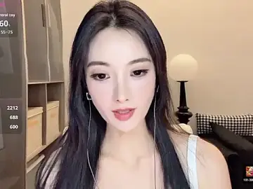 Stripchat Adult Webcam of Tindraa