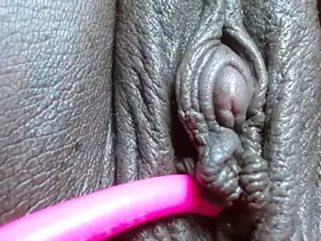 Stripchat Live Sex Cam of morenahott1
