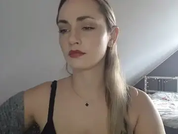 Stripchat Live Porn of ScarlettSensitive