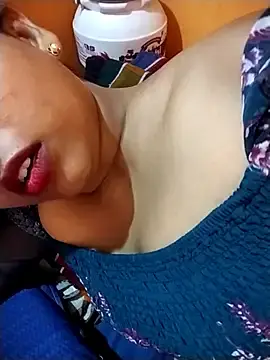 Stripchat Adult Webcams of Sexy_Divya__