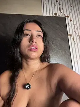 Stripchat Adult Webcams of Valentinne_z