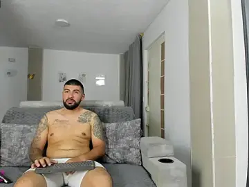 Stripchat Free Porn Cam of DulceRomance