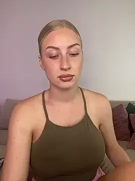 Stripchat Live Sex Cam of xxBELLExx
