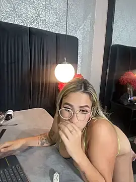 Stripchat Free Porn Cam of GabrielaPortmans