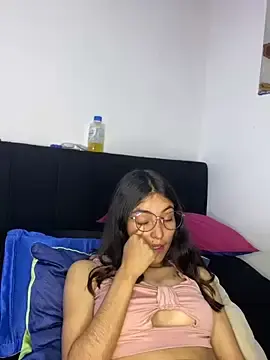 Stripchat Watch Live Sex Cams of hotwife26