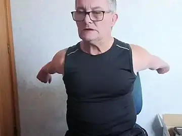 Stripchat Nude Webcam of daddy_man