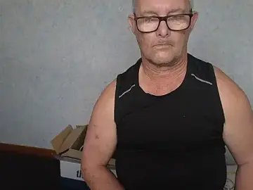 Stripchat Live Sex Cam of daddy_man