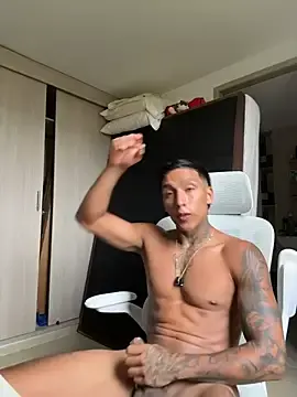 Stripchat Nude Webcam of sendfer