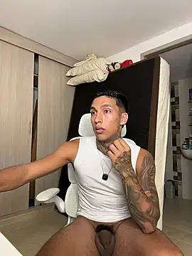 Stripchat Watch Live Sex Cams of sendfer